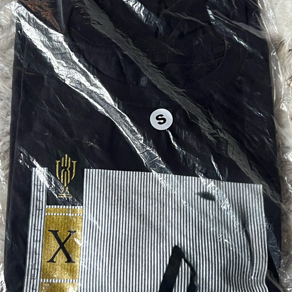 Trophy Room Air Jordan XVII 17 Shirt /Tee BRAND NEW Men’s Small